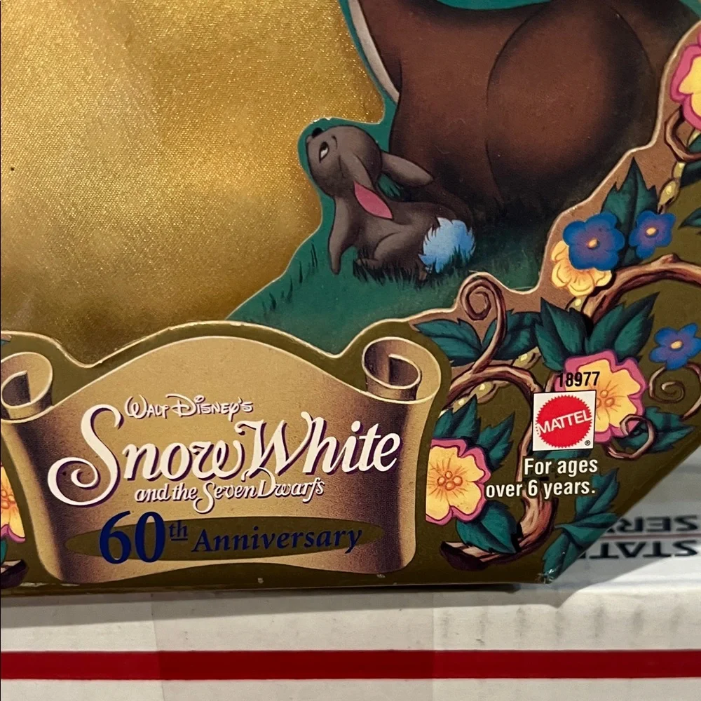 Mattel Snow White Princess Portrait Collectible Doll - Blue, Yellow, Red